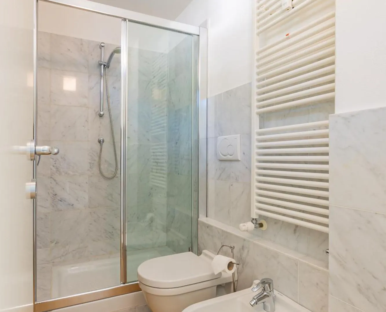 Casa Madlen - Bright Attic With Marvelous View Apartment Campione d'Italia